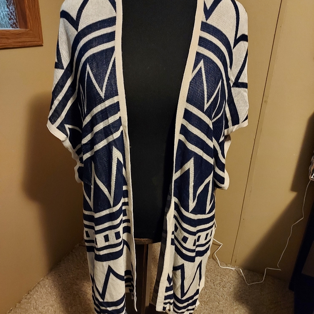 😊 4 for $20 Sale!  Olivia M Short Sleeve Cardigan